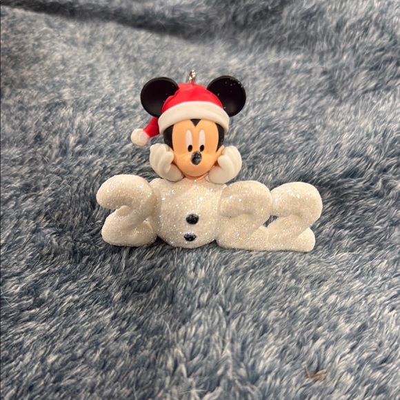 Hallmark Keepsake Disney Mickey Mouse 2022 Ornament - Picture 4 of 5